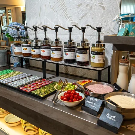 Hotel Victoria Frontemare & 4*