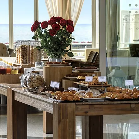 Hotel Victoria Frontemare & 4*