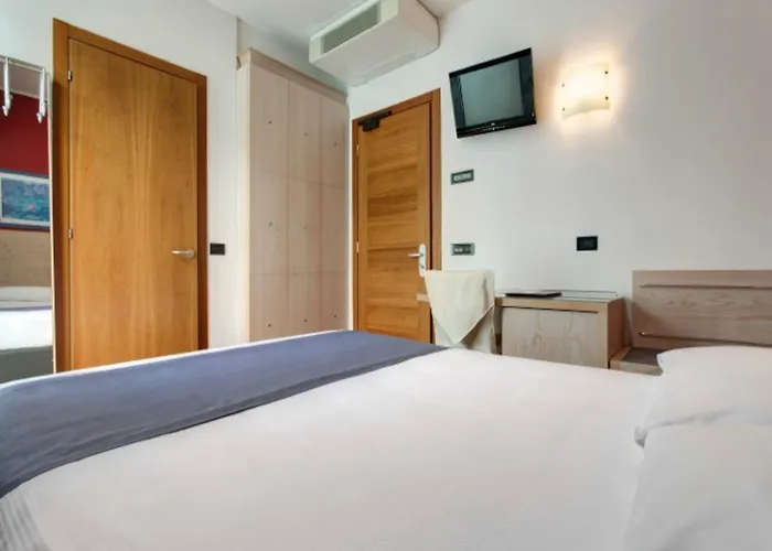 Victoria Frontemare &