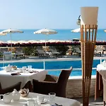 Hotel Victoria Frontemare & 4*